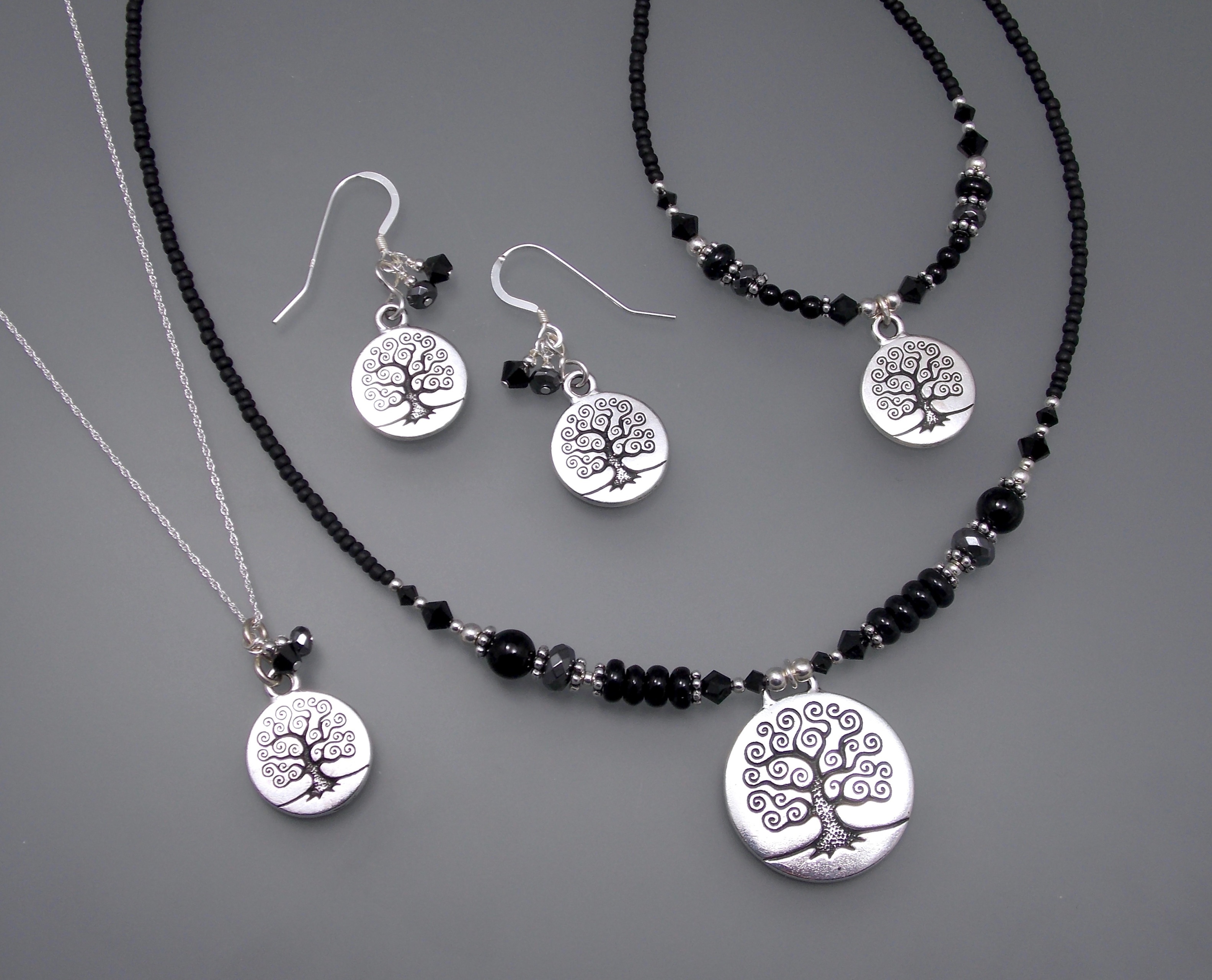 Tree of life beaded top necklace